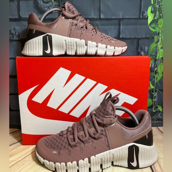 Nike Free Metcon 5 - Picture 1 of 9